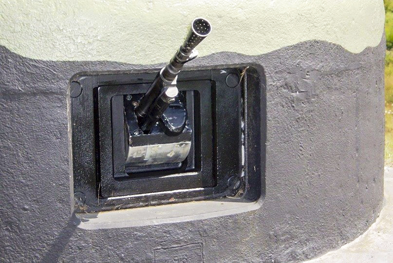 Ligne Maginot - DAMBACH NORD - NEUNHOFFEN SUD-EST - (Casemate d'infanterie - Double) - Cloche GFM type A équipée d'un FM 24/29 - B.HENRICH