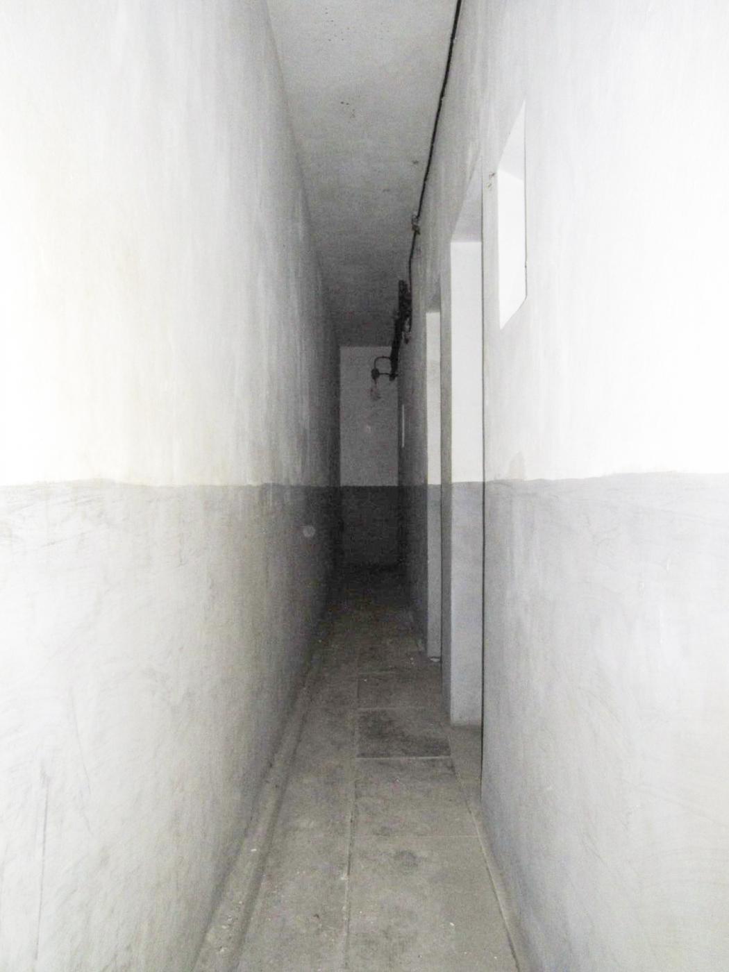 Ligne Maginot - BUCHHOLZBERG (I / 79° RIF) - (Abri) - Couloir latéral, à droite entrées des chambres pour officiers