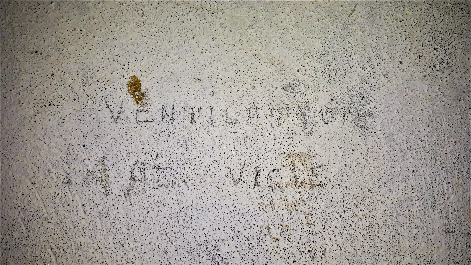Ligne Maginot - HOFFEN - (Abri) - Inscription 'ventilateur air vicié'