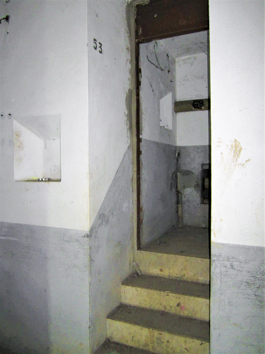 Ligne Maginot - HOFFEN - (Abri) - Entrée des latrines