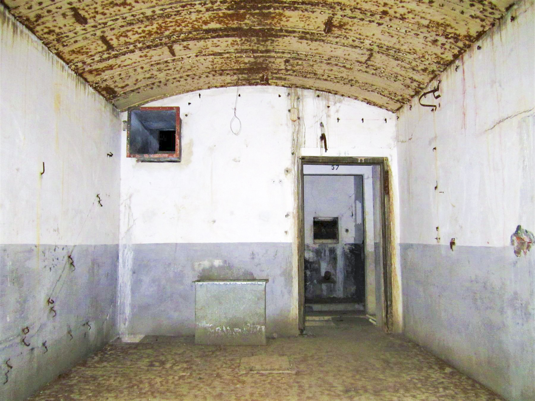 Ligne Maginot - HOFFEN - (Abri) - Local filtres et ventilateurs