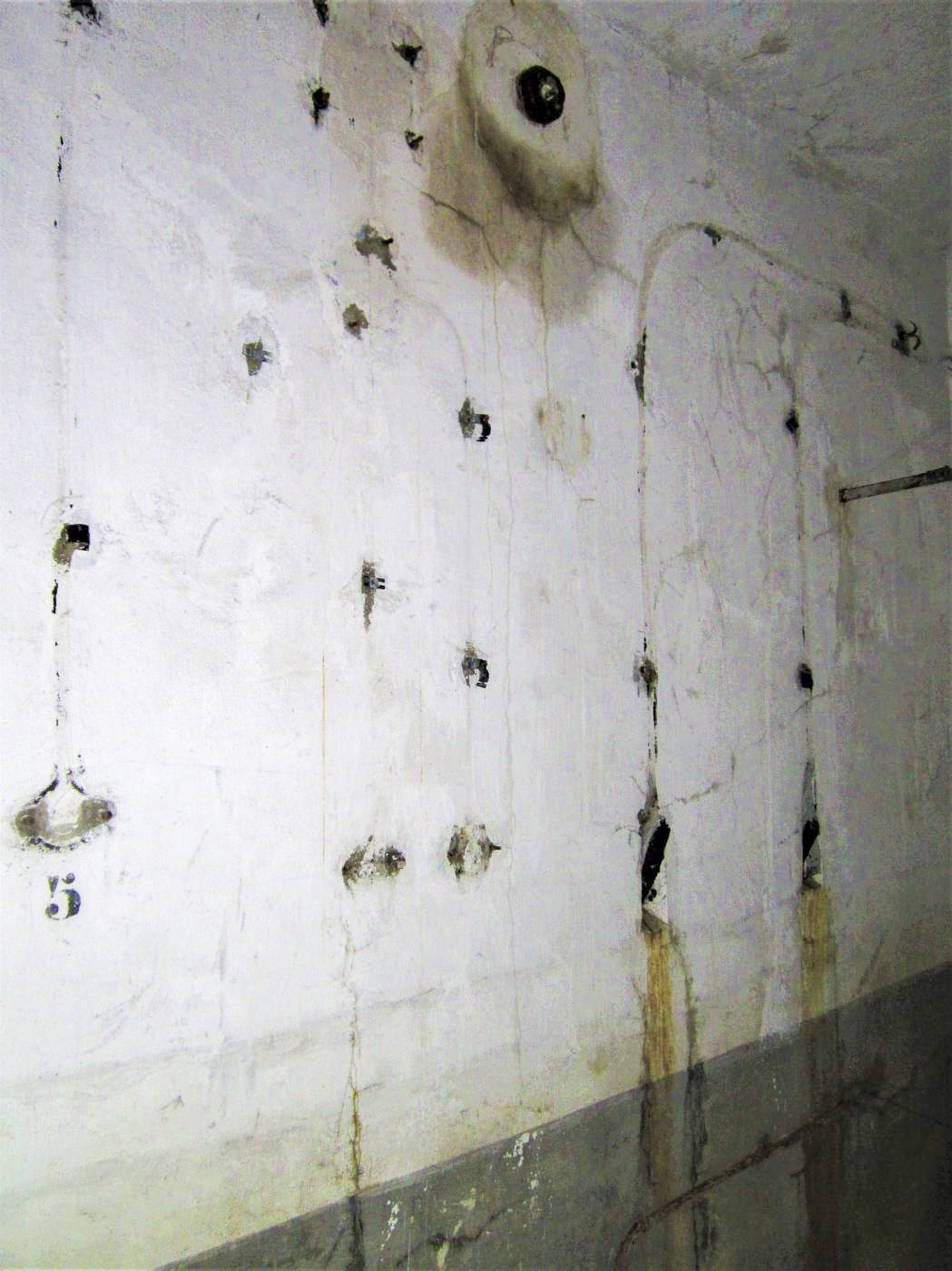 Ligne Maginot - HOFFEN - (Abri) - Local TSF
Emplacement du poste
(PC)