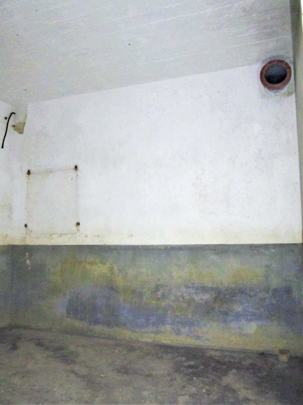 Ligne Maginot - HOFFEN - (Abri) - Chambre d'officier n°10
(PC)