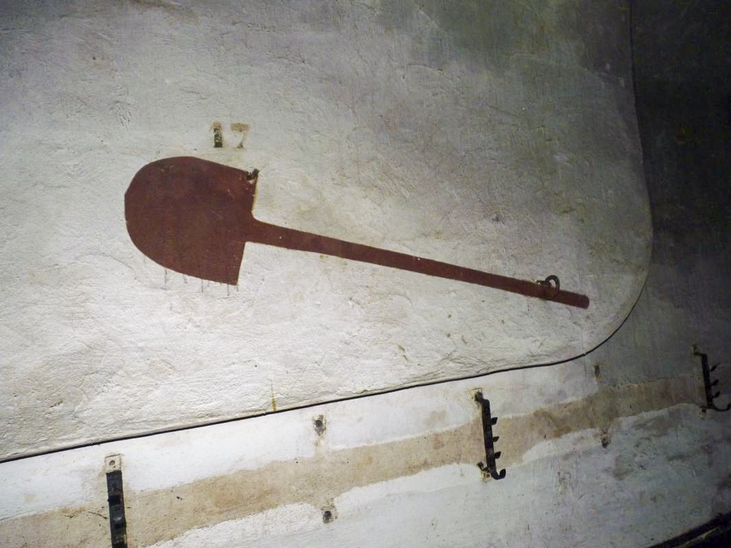 Ligne Maginot - GRAND HOHEKIRKEL - (Ouvrage d'artillerie) - Niche pour une pelle dans le galerie principale.