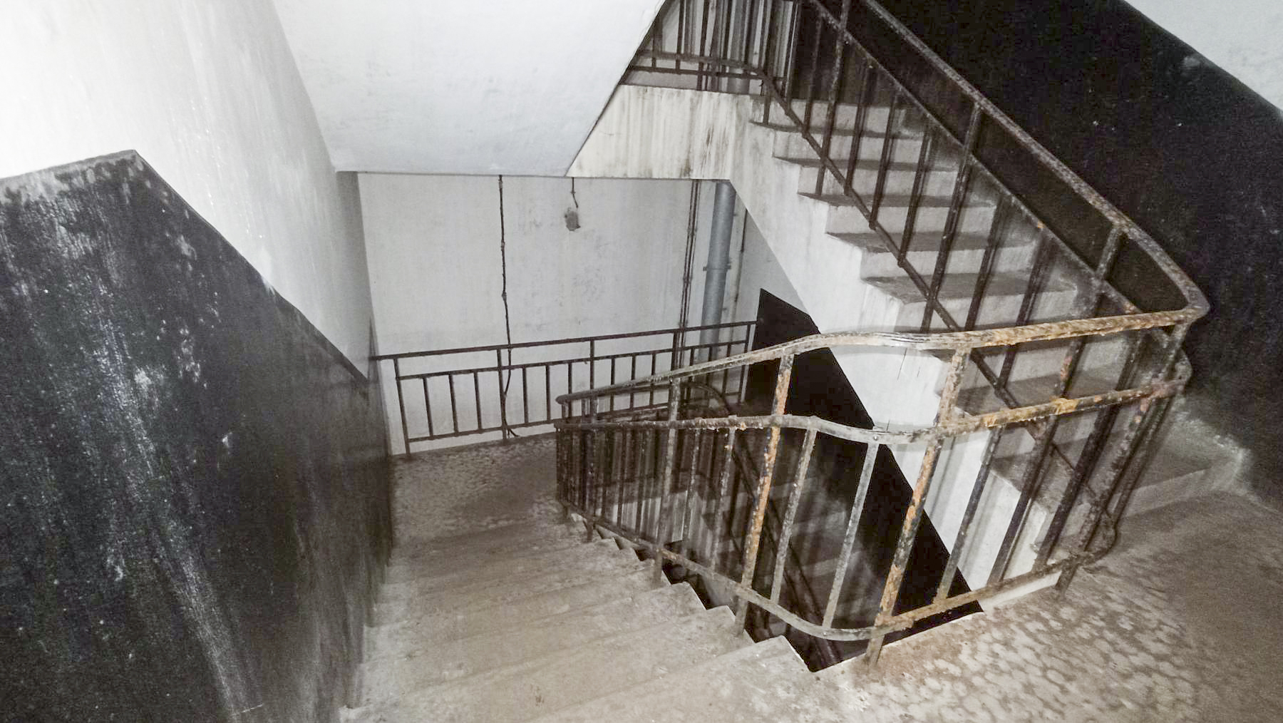 Ligne Maginot - FREUDENBERG (QUARTIER SCHIESSECK - I/37° RIF) - (Abri) - Cage d'escalier du coffre Ouest - Baptiste GAUDIN