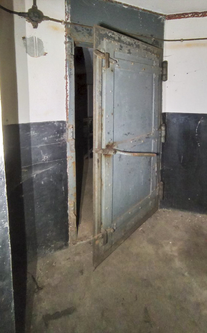 Ligne Maginot - FREUDENBERG (QUARTIER SCHIESSECK - I/37° RIF) - (Abri) - Porte étanche de la caponnière - Baptiste GAUDIN