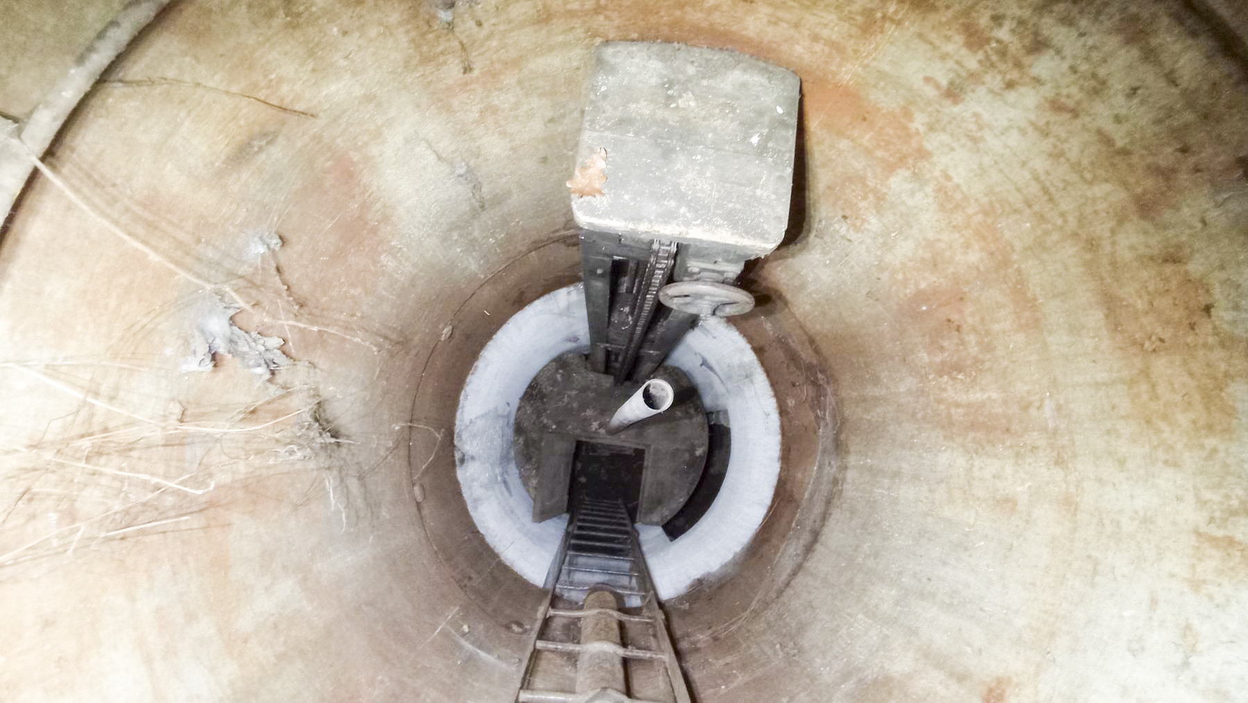 Ligne Maginot - FREUDENBERG (QUARTIER SCHIESSECK - I/37° RIF) - (Abri) - Vue de dessus du plancher mobile - Baptiste GAUDIN