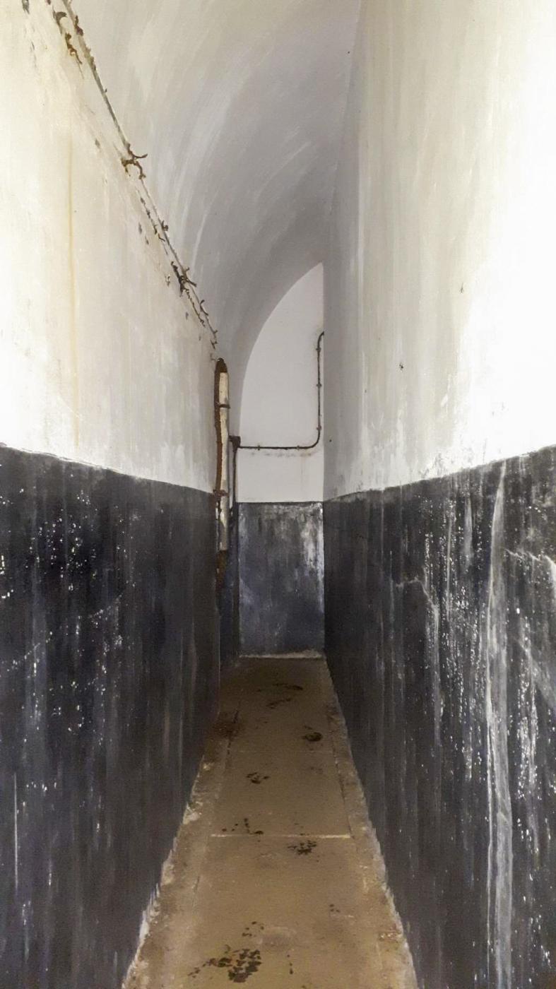 Ligne Maginot - FREUDENBERG (QUARTIER SCHIESSECK - I/37° RIF) - (Abri) - Couloir d'accès à l'égout - Gregory Fuchs