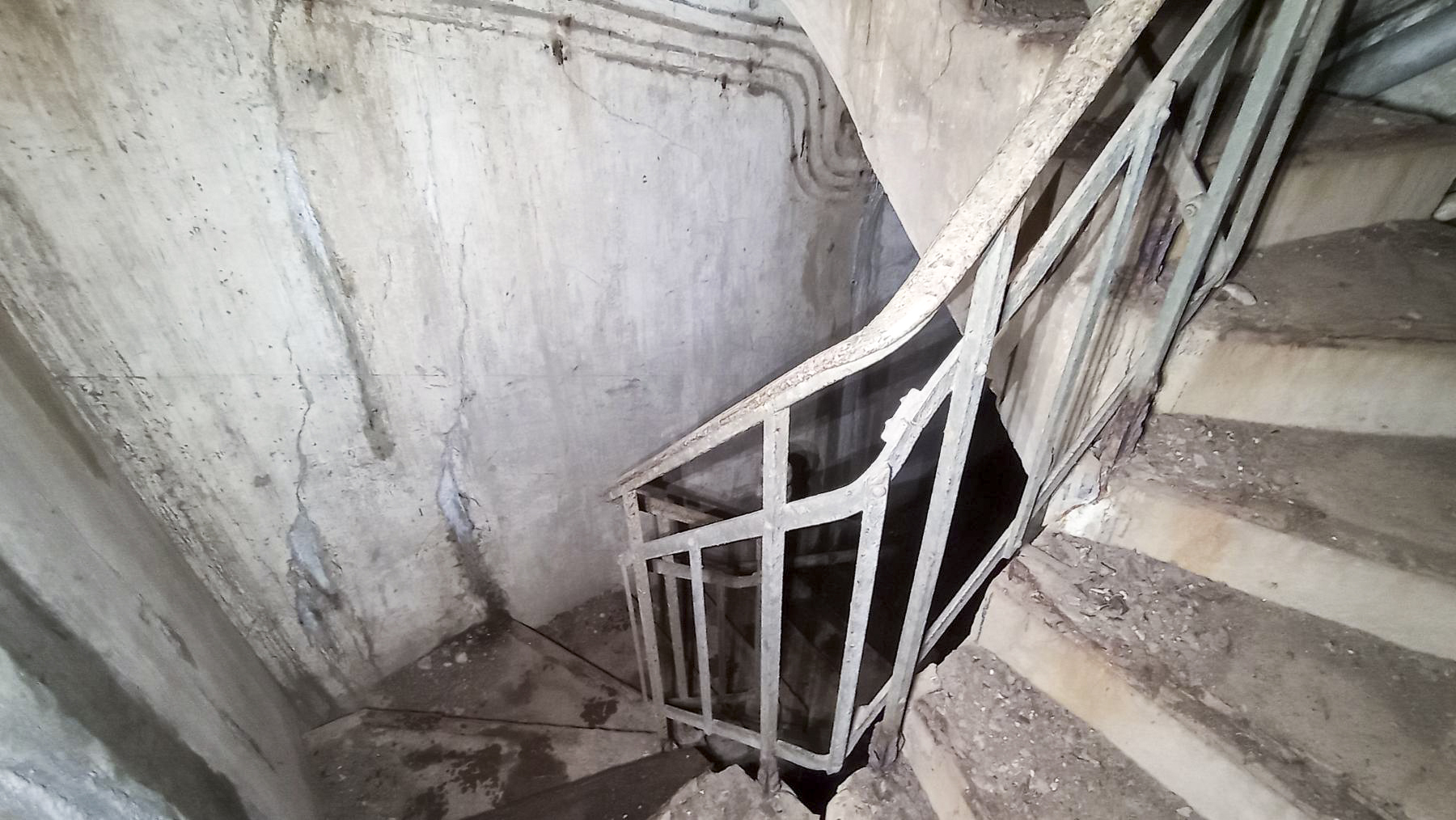 Ligne Maginot - FREUDENBERG - (Observatoire d'artillerie) - Cage d'escalier menant à l'observatoire