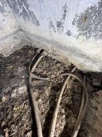 Ligne Maginot - U - (Chambre de coupure) - L'arrivée et le départ des câbles téléphoniques