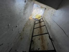 Ligne Maginot - C4 - (Chambre de coupure) - Puits d'accès avec son échelle