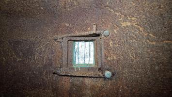 Ligne Maginot - GUNSTHAL COL EST - (Blockhaus pour arme infanterie) - Un des cinq créneaux de tirs de la cloche G.F.M.