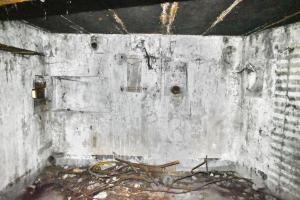 Ligne Maginot - 61/3 - OTTMARSHEIM SUD - (Casemate d'infanterie - Double) - Chambre tir nord
A gauche trémie FM de l'entrée et goulotte LG