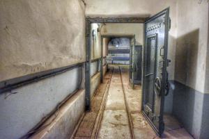 Ligne Maginot - FOUR A CHAUX - FAC - (Ouvrage d'artillerie) - Bloc 2
Sas étanche au pied du bloc