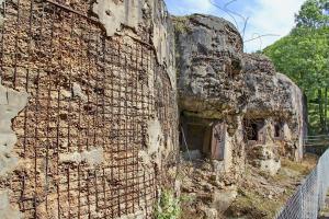 Ligne Maginot - HACKENBERG - A19 (Ouvrage d'artillerie) - Bloc 8
Labouré par l'artillerie américaine