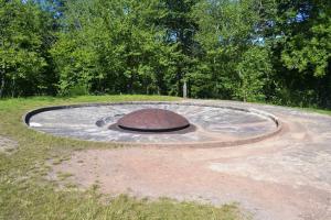 Ligne Maginot - HACKENBERG - A19 (Ouvrage d'artillerie) - Bloc 9 
Tourelle pour obusier de 135 mm