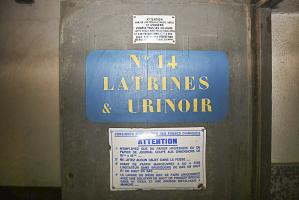 Ligne Maginot - ZEITERHOLZ - X6 - (Abri) - Porte des latrines et urinoir 