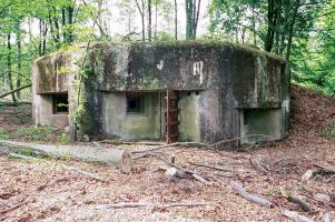 Ligne Maginot - NONNENHARDT N°3 - (Blockhaus pour arme infanterie) - Vue vers l'entrée