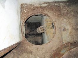 Ligne Maginot - NONNENHARDT N°3 - (Blockhaus pour arme infanterie) - Fosse des latrines
Vanne de vidange de la fosse chimique ASEPTA