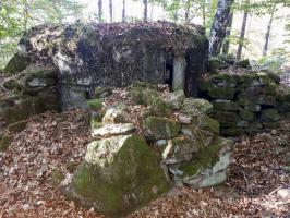 Ligne Maginot - FM41 - GRAND MUEHLBERG 1 - (Blockhaus pour arme infanterie) - L'entrée et le créneau de gauche