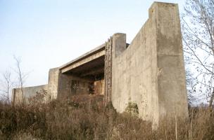 Ligne Maginot - LANGENSOULTZBACH - (Stand de tir) - Le massif récepteur et ses deux murs d'ailes