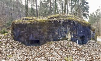 Ligne Maginot - LANGTHAL 2 - (Blockhaus pour arme infanterie) - Créneau FM frontal