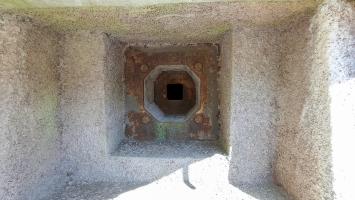 Ligne Maginot - NONNENHARDT N°2 - (Blockhaus pour arme infanterie) - Détail du créneau FM principal
