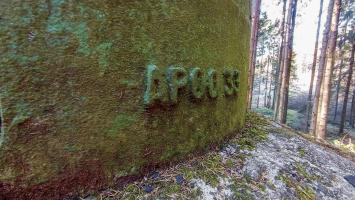 Ligne Maginot - SAEGEMUHLE - (Blockhaus pour arme infanterie) - Marquage APOO 33 sur la cloche GFM