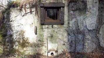 Ligne Maginot - SCHMELZBACH OUEST - (Casemate d'infanterie) - Créneau pour jumelage de mitrailleuses