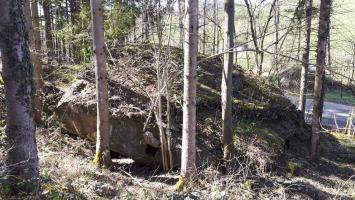 Ligne Maginot - SCHMELZBACH OUEST - (Casemate d'infanterie) - La dalle retournée par l'explosion
