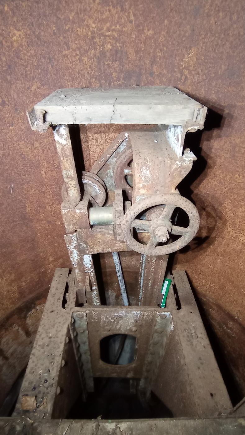 Ligne Maginot - GUNSTHAL COL EST - (Blockhaus pour arme infanterie) - Système de translation verticale du plancher mobile de la cloche G.F.M.