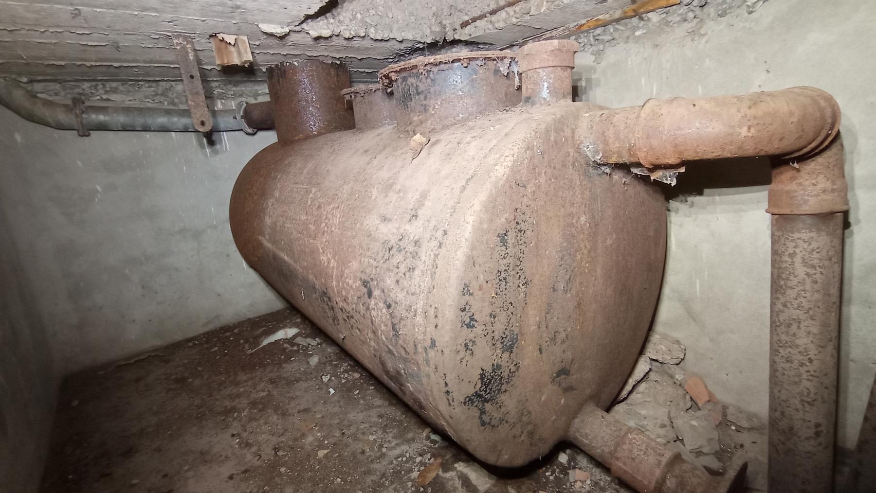 Ligne Maginot - GUNSTHAL COL EST - (Blockhaus pour arme infanterie) - Citerne de la fosse chimique ASEPTA