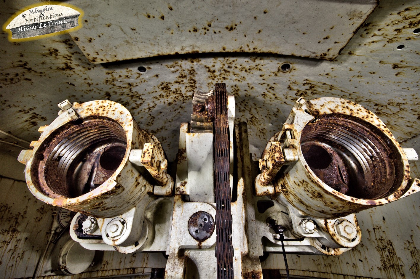 Ligne Maginot - FOUR A CHAUX - FAC - (Ouvrage d'artillerie) - Bloc 2
L'arrière des tubes de la tourelle de 75