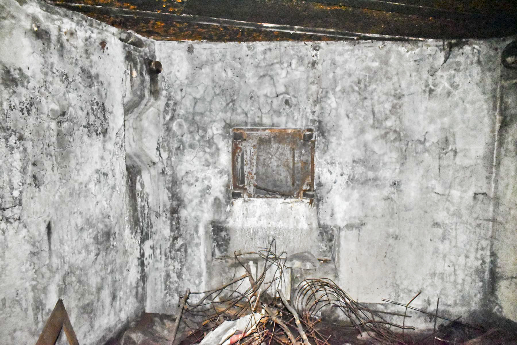 Ligne Maginot - 61/3 - OTTMARSHEIM SUD - (Casemate d'infanterie - Double) - Chambre tir nord
Trémie mitrailleuse