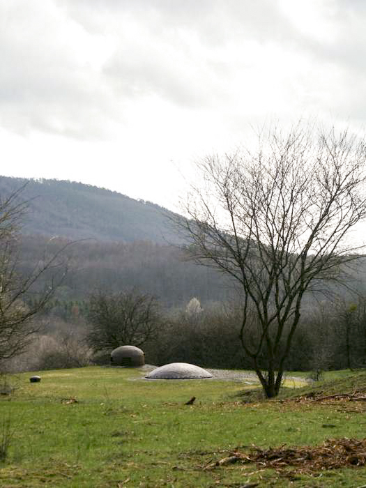 Ligne Maginot - FOUR A CHAUX - FAC - (Ouvrage d'artillerie) - Bloc 2
Tourelle de 75 et cloche GFM