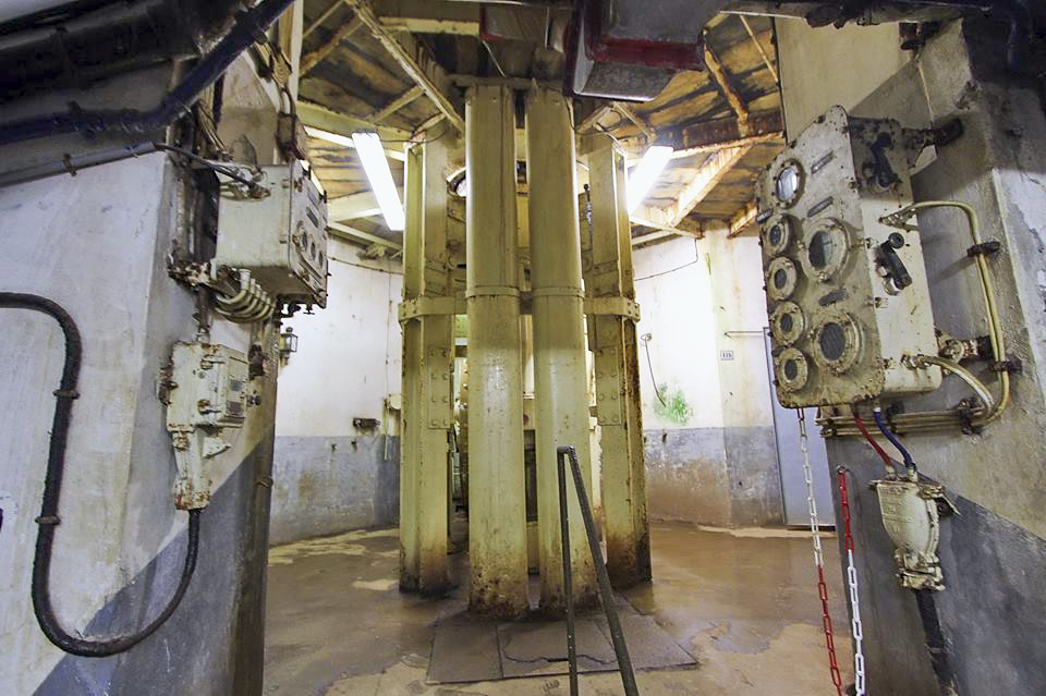 Ligne Maginot - FOUR A CHAUX - FAC - (Ouvrage d'artillerie) - Bloc 2
Etage inférieur de la tourelle de 75