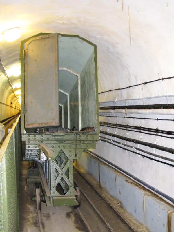Ligne Maginot - FOUR A CHAUX - FAC - (Ouvrage d'artillerie) - Le plan incliné
Monte-wagonnet