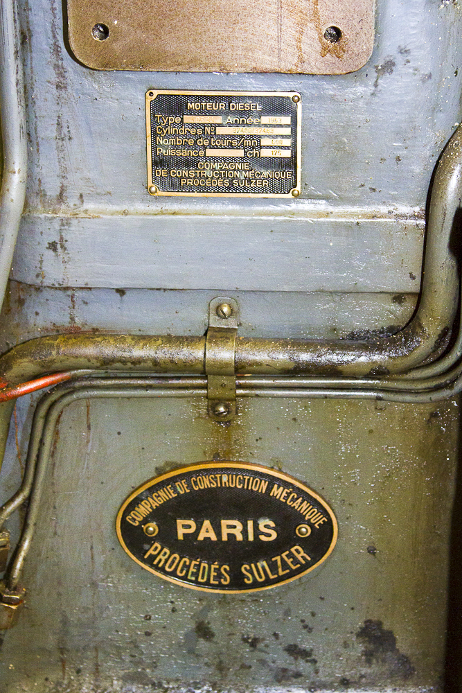 Ligne Maginot - FOUR A CHAUX - FAC - (Ouvrage d'artillerie) - Usine électrique
Plaque de l'un des moteurs SULZER 4 DF 22