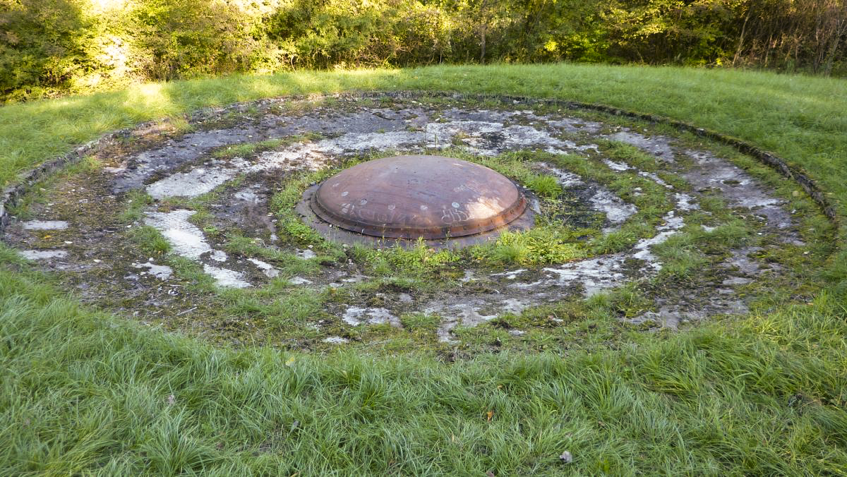 Ligne Maginot - HACKENBERG - A19 (Ouvrage d'artillerie) - Bloc 3
Tourelle de 81 - ELLENA-CUNY