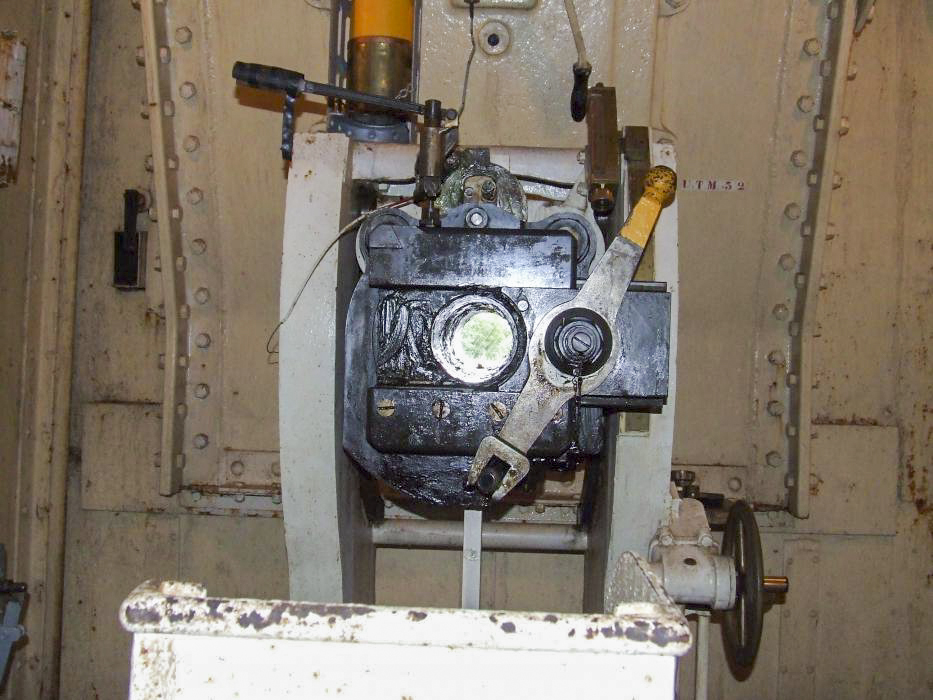 Ligne Maginot - HACKENBERG - A19 (Ouvrage d'artillerie) - Bloc 9
Lance bombe de 135 mm
Détail de la culasse