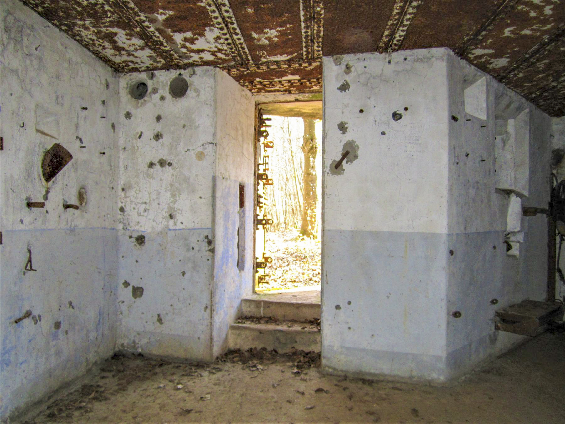 Ligne Maginot - NONNENHARDT N°3 - (Blockhaus pour arme infanterie) - L'entrée donnant dans la chambre de tir Est