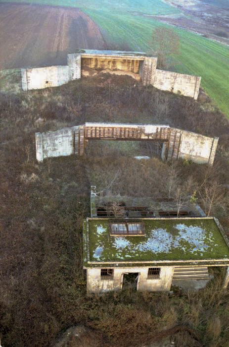 Ligne Maginot - LANGENSOULTZBACH - (Stand de tir) - Vue générale du stand de tir depuis le château d'eau - B. Henrich