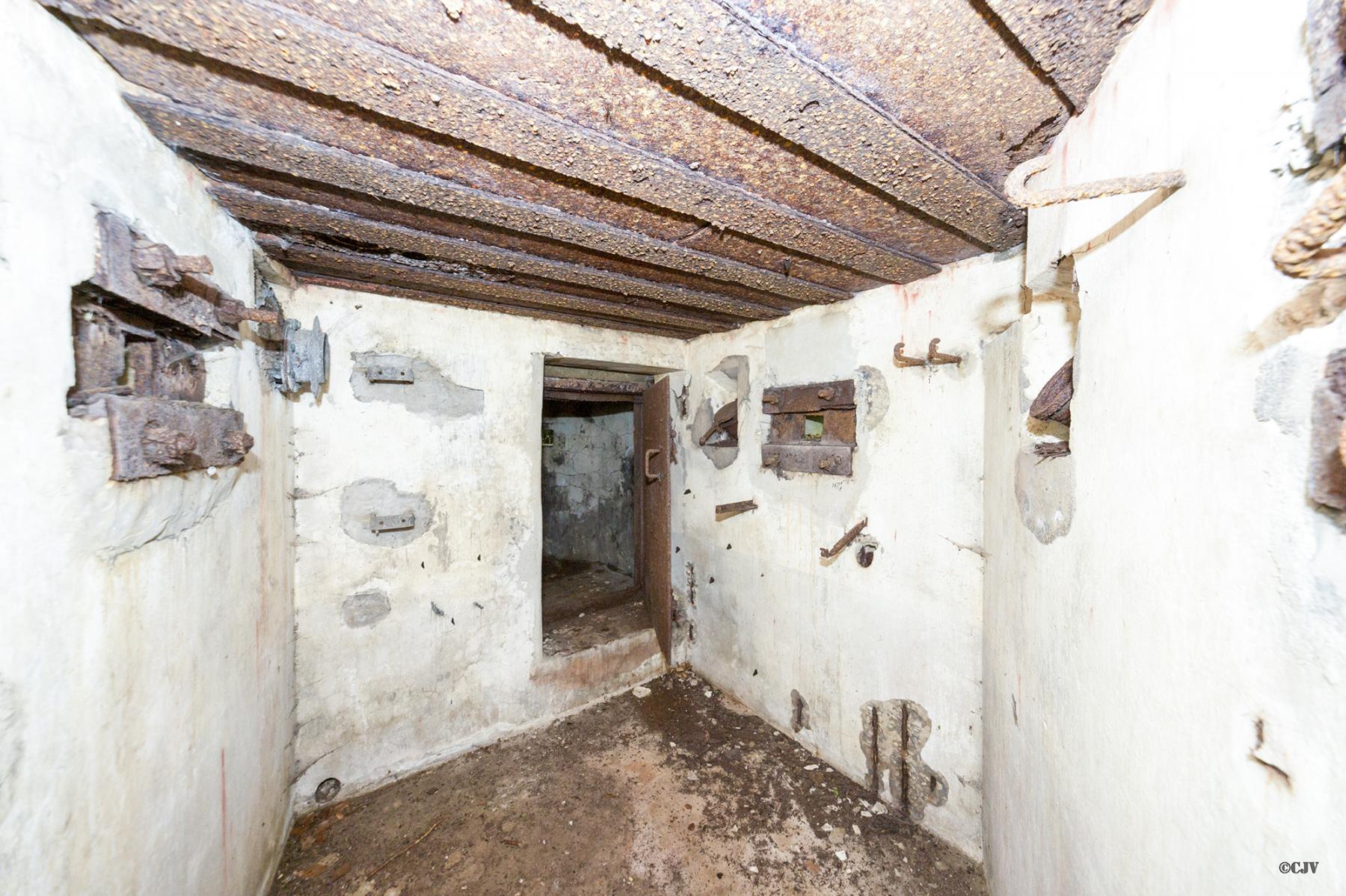 Ligne Maginot - LANGTHAL 2 - (Blockhaus pour arme infanterie) - Chambre de tir FM