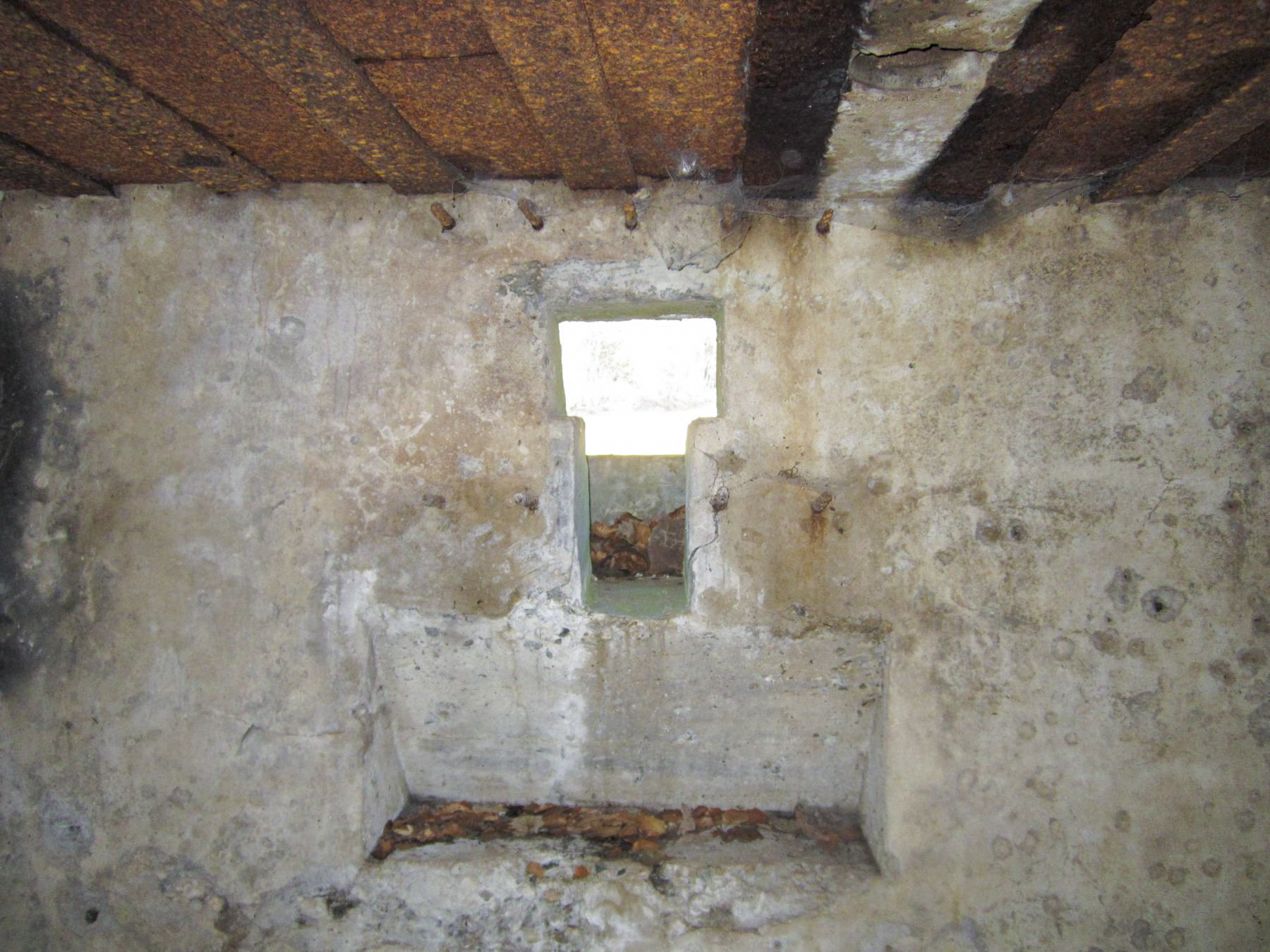 Ligne Maginot - M28 - BETZENTHAL 1 - (Blockhaus pour arme infanterie) - Le créneau pour mitrailleuse nord-est