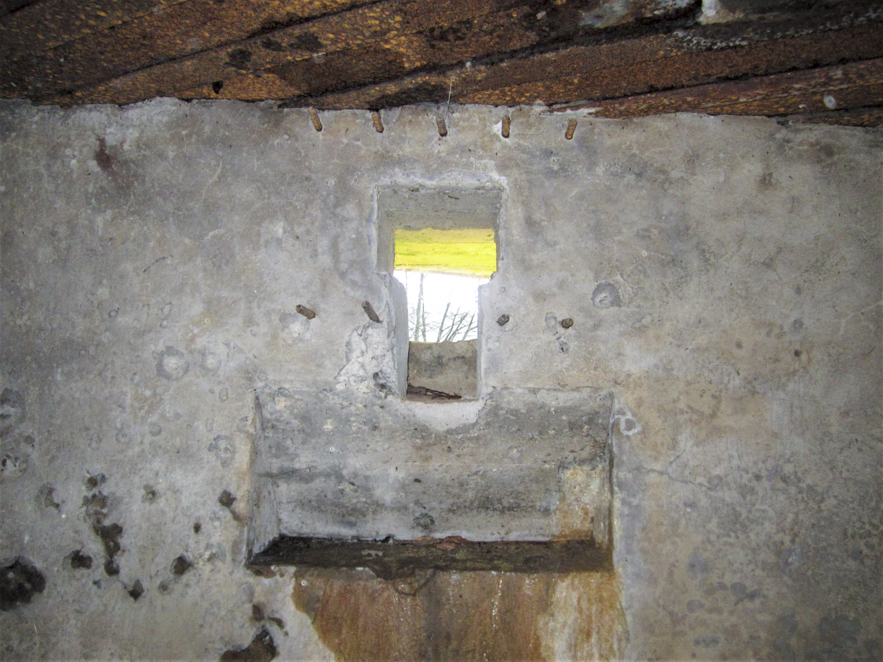 Ligne Maginot - M28 - BETZENTHAL 1 - (Blockhaus pour arme infanterie) - Le créneau pour mitrailleuse ouest
