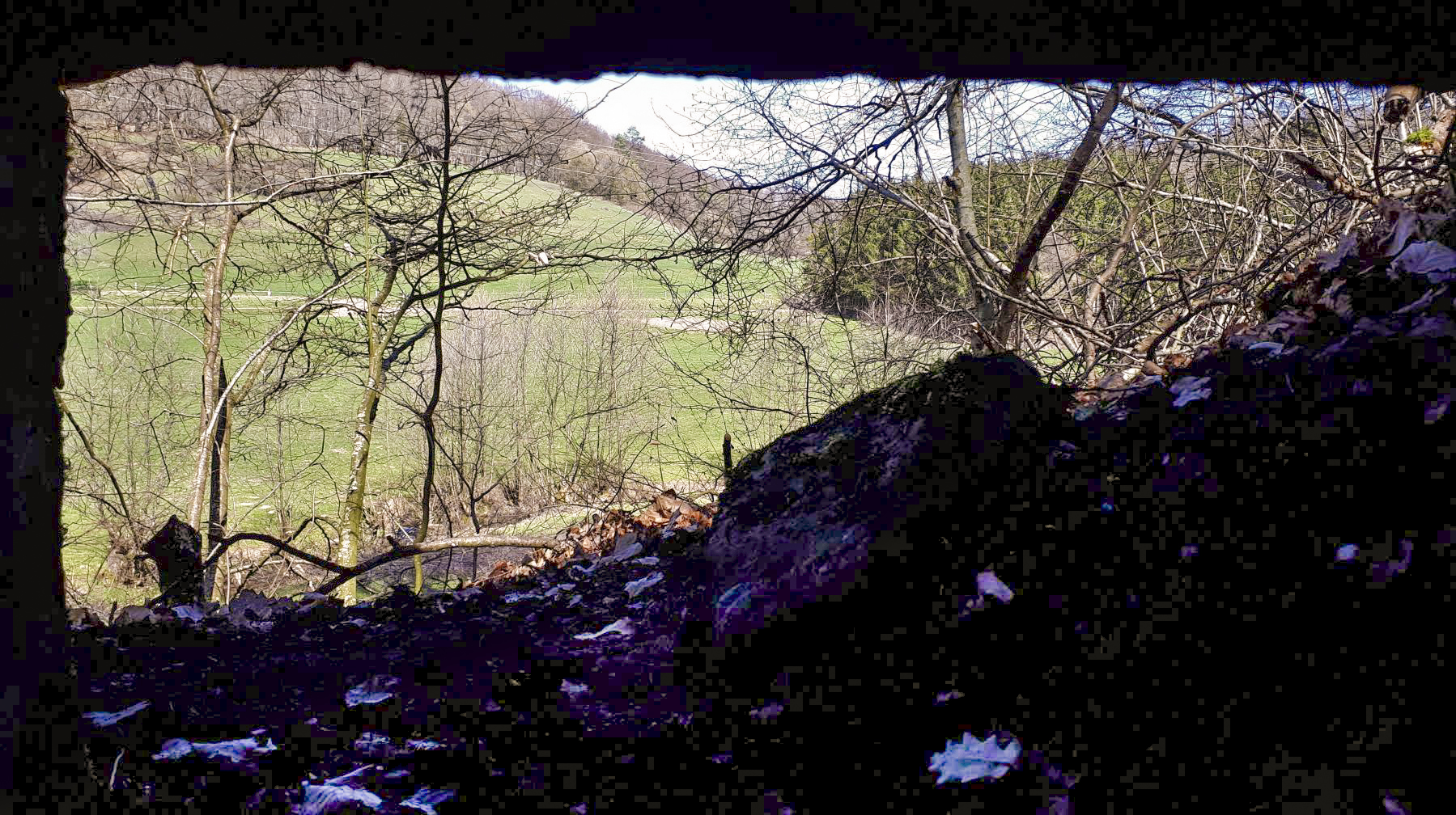 Ligne Maginot - C2 - SCHMELZBACH 2 - (Blockhaus pour canon) - Vue depuis le créneau antichar