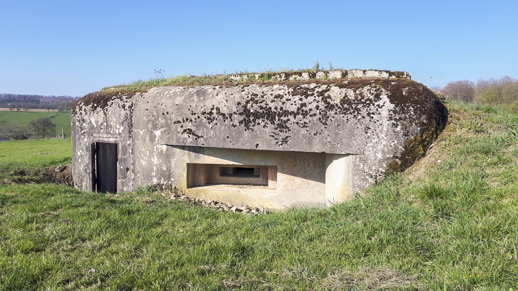 Ligne Maginot - SPIESS 1 - (Blockhaus pour arme infanterie) - Le créneau mitrailleuse Nord-Est