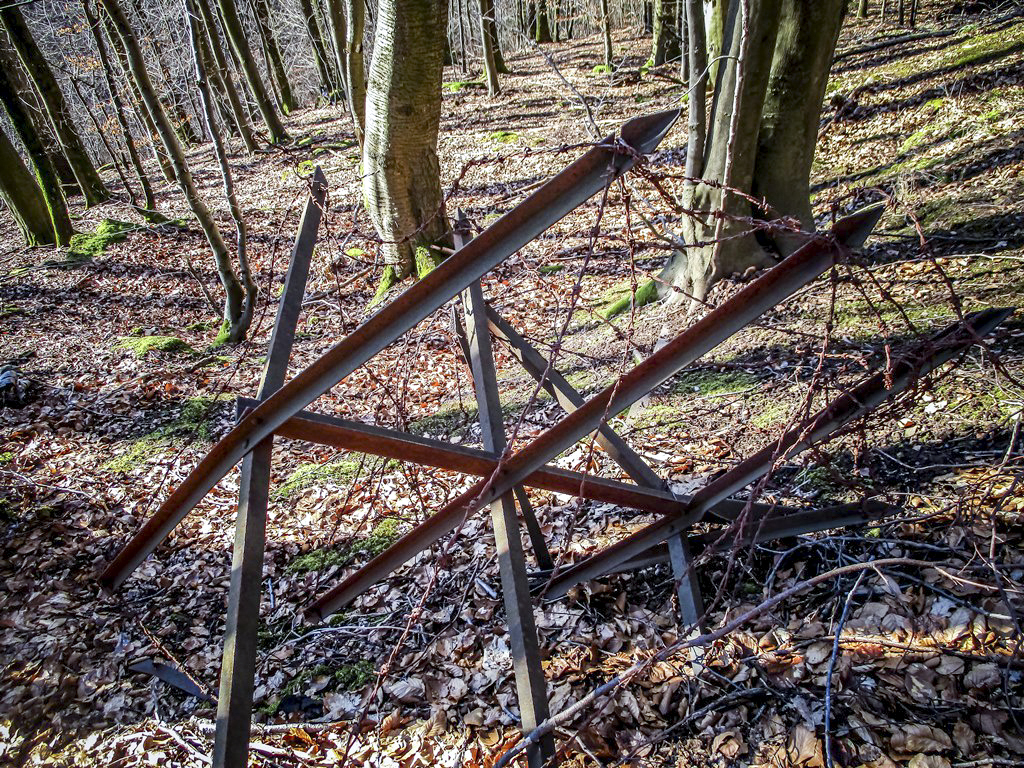 Ligne Maginot - TRAUTBACH CENTRE - (Blockhaus pour arme infanterie) - Cheval de frise toujours en place