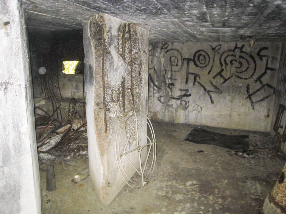 Ligne Maginot - DB15 - (Blockhaus pour canon) - 