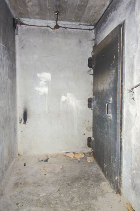 Ligne Maginot - NANCY- LAXOU - CENTRAL PROTéGé - (Central téléphonique isolé) - Porte blindée en détail - Antoine SCHOEN